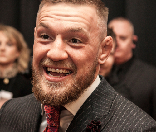 Conor McGregor’s Weight Sparks Talk of Featherweight Comeback