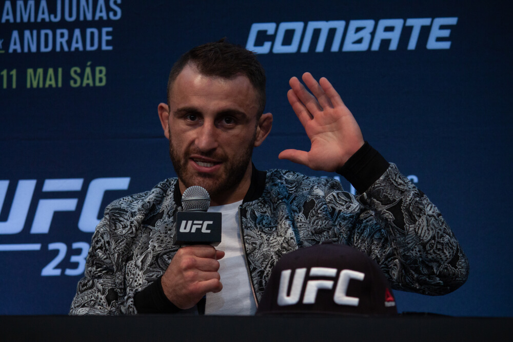 Volkanovski says Lopes failed to seize UFC 325 title shot